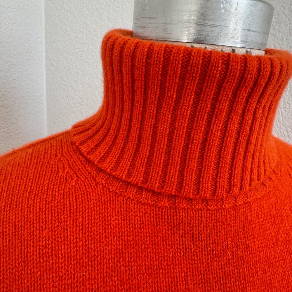 Neiman Marcus 100% Cashmere Turtle Neck Sweater Size XS - Picture 9 of 12